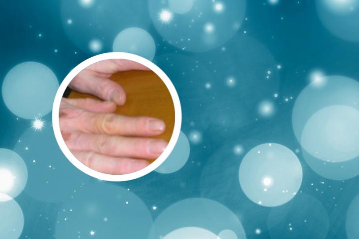 9岁男孩腿白癜风
